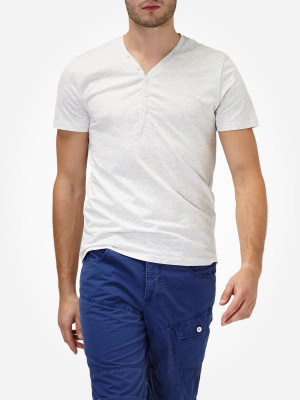 Basic T-Shirt